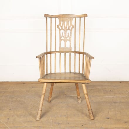 18th Century Comb Back Windsor Chair CH5532247