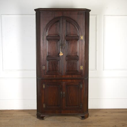 18th Century English Mahogany Corner Cabinet CU4720397