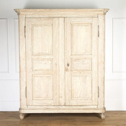 18th Century French Armoire CU9016989