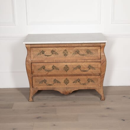 18th Century French Bleached Walnut Commode CC4031498