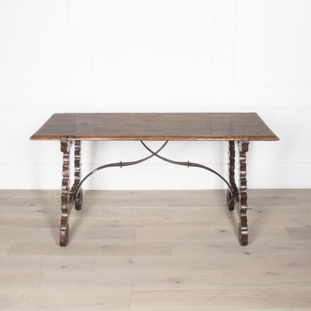 18th Century Spanish Walnut Table TA4132042