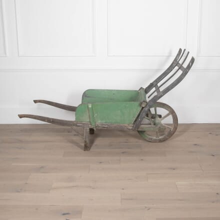 19th Century Wheelbarrow GA5232655