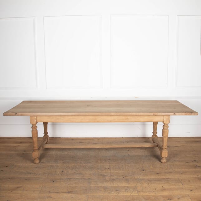 20th Century Scrubbed Oak Farmhouse Table with Turned Legs TD8532896