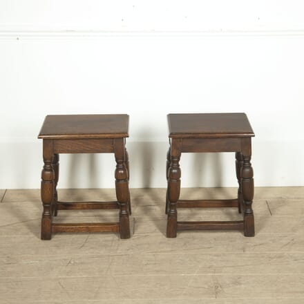Pair Of 20th Century Oak Side Tables CO8421729