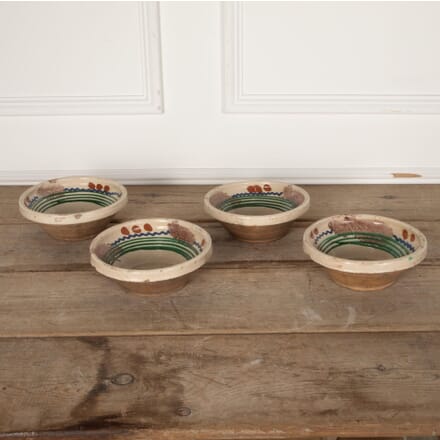 Set of Four 20th Century Spanish Glazed Earthenware Bowls DA8030514