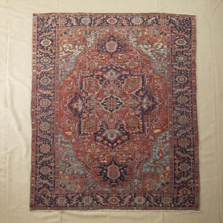 19th Century Heriz Carpet RT4920325