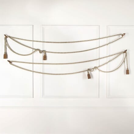 Decorative Metal Rope Twist Design Pelmets DA6061442
