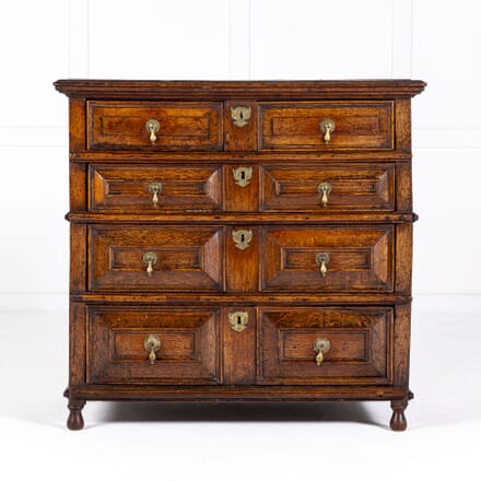 Early 18th Century English Oak Chest of Drawers CC0632718
