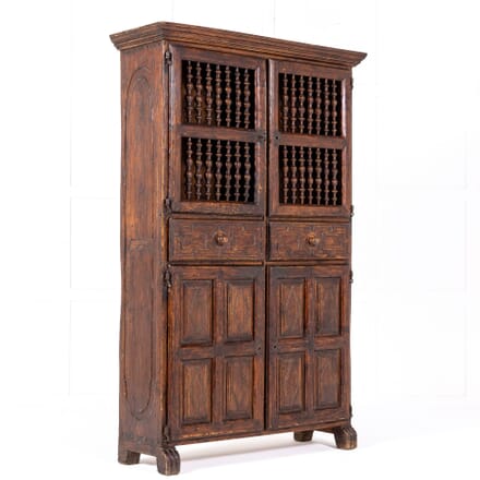 Early 18th Century Spanish Walnut Cabinet CU0631790