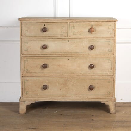 Early 19th Century Chest of Drawers CC8319011
