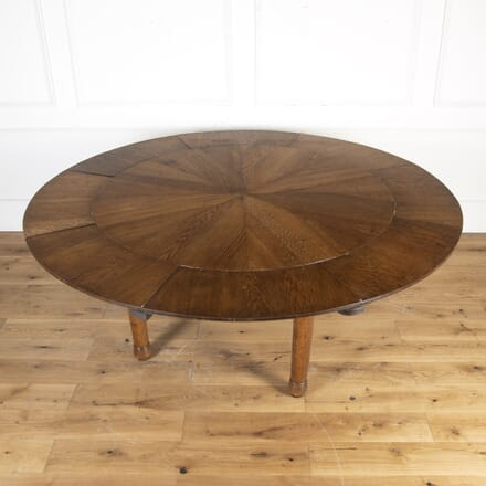 Expanding Circular Oak Dining Table TD4015704