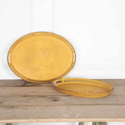 Graduated Pair of French Toleware Trays DA8032542