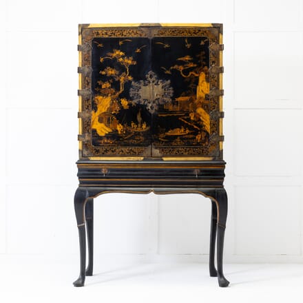 Late 17th Century Chinoiserie Cabinet on Stand CU0619154