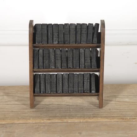 Miniature Bookcase with Shakespeare Books DA4815155