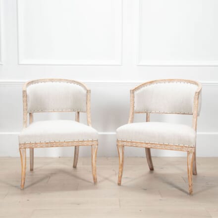 Pair of 18th Century Barrel Back Chairs CH6033645