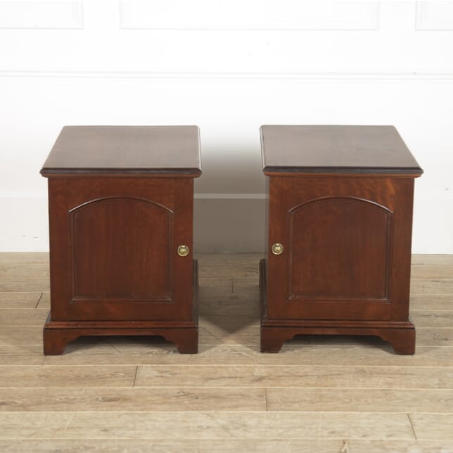 Pair of 19th Century English Mahogany End Tables CO8815699