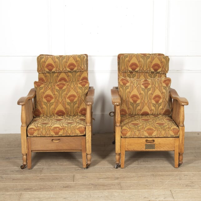 Pair of Arts & Crafts Recliners CH0519105
