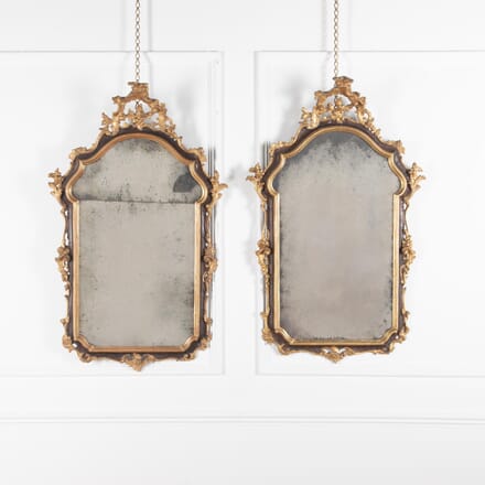 Pair of Early 19th Century Italian Carved Giltwood Mirrors MI3929711
