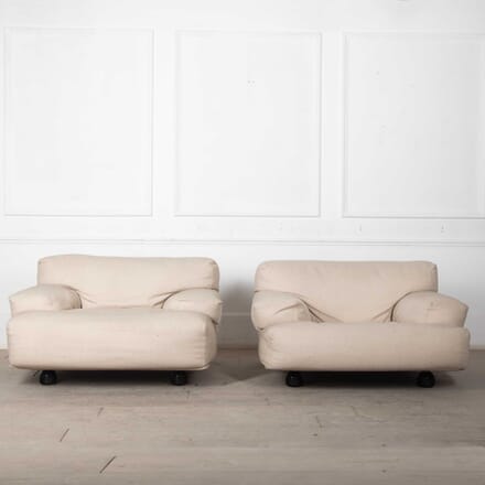 Pair of Fiandra Chairs by Magistretti CH9227794