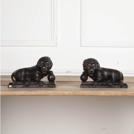 Pair of Late 17th Century Carved Lions DA3432419