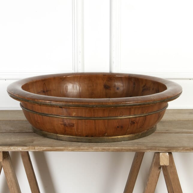 Scandinavian Wooden Bowl with Brass Bounds DA5917230