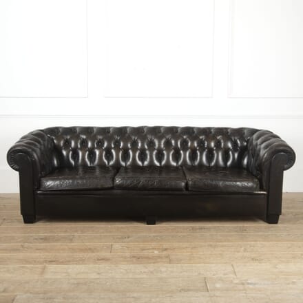 French Buttoned Chesterfield Sofa SB4117010