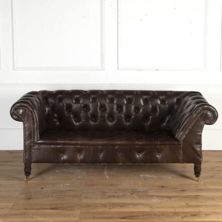 Victorian Leather Drop-Arm Chesterfield CH8715308