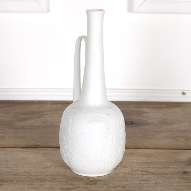 20th Century White Porcelain Vase DA4622647