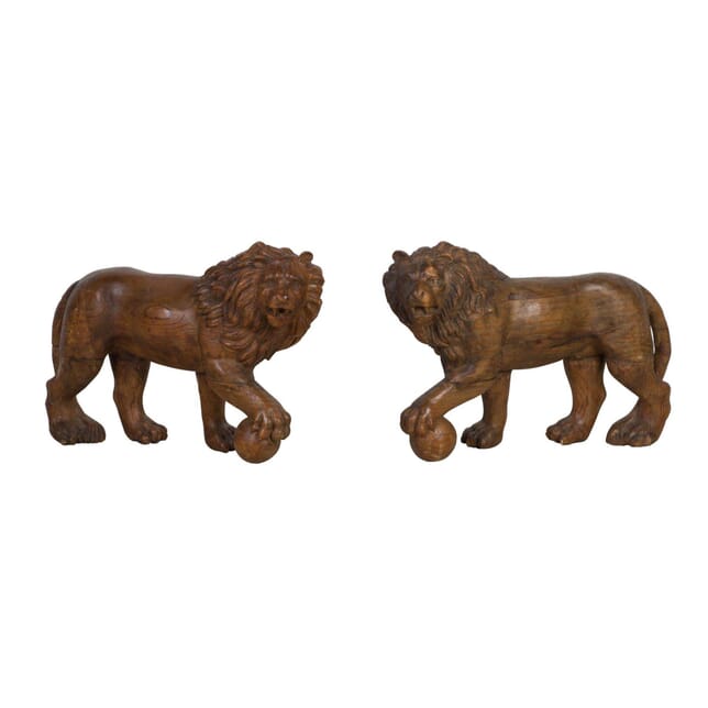 19th Century Carved Pair Medici Lions DA0311831